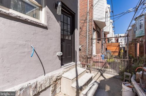 2525 Carlisle St, Philadelphia PA 19132-0040 exterior