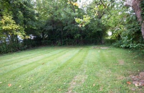 248 Shepley Dr, Saint Louis MO 63137-4251 exterior