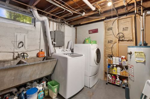 909 Alann Dr, Joliet IL 60435-3822 exterior