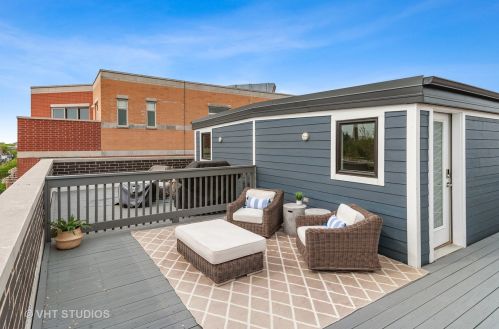 4956 Western Ave, Chicago IL 60625-1922 exterior