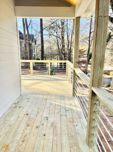 900 Ctr Hl Ave, Atlanta GA 30318-4749 exterior