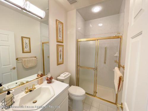 26 Symphony Ave, Berkeley Township NJ 08721-1956 exterior