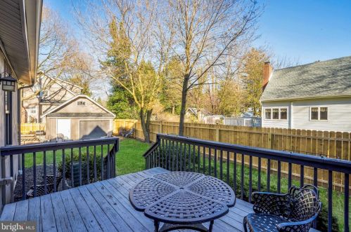 104 Morgan Ave, Riverton NJ 08077-1106 exterior