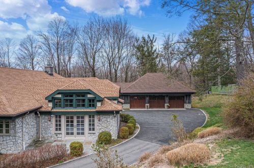 29 Half Mile Rd, Armonk NY  10504-1307 exterior