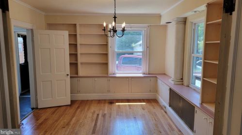 316 Maple Ave, Trenton NJ 08618-3402 exterior