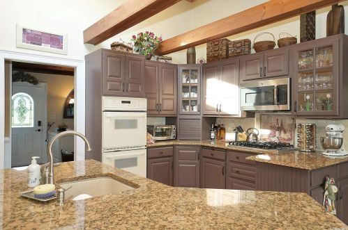 45 Grissom Way, Hauppauge NY 11788-4418 exterior