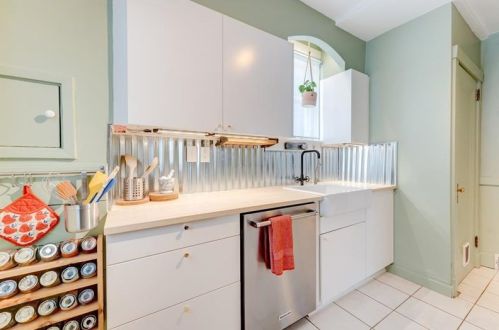 1311 Bellaire Pl, Pittsburgh PA 15226-1829 exterior