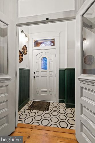 460 Queen St, Lancaster PA  17603-5618 exterior