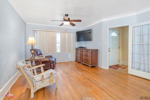 2400 Pacific Dr, Bakersfield CA 93306-4158 exterior