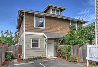 161 19th Ave, Seattle, WA 98112-5303