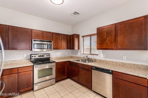 7542 Fair Meadows Loop, Tucson AZ 85756-6151 exterior