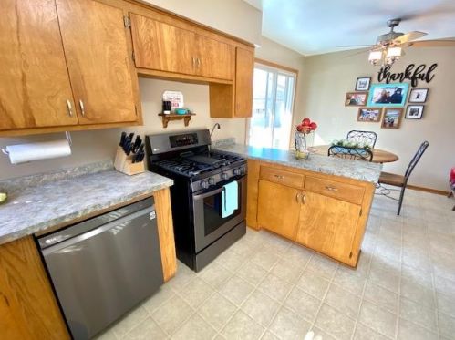 2551 89, Milwaukee WI 53226-1805 exterior