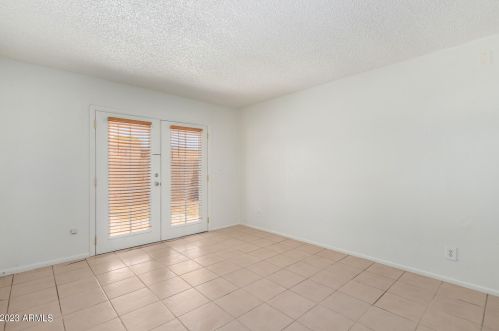 1430 53 Ave, Phoenix AZ 85043-1747 exterior