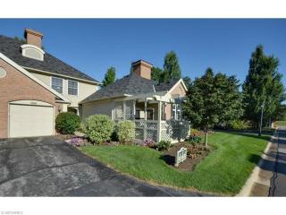 3068 Macintosh Dr, Cleveland, OH 44145-4580