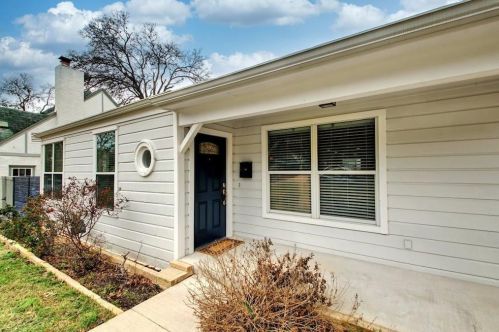 2202 Forest Trl, Austin TX  78703-2934 exterior