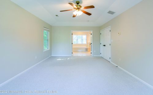 5 Markus Ct, Jackson Twp NJ  08527-2886 exterior