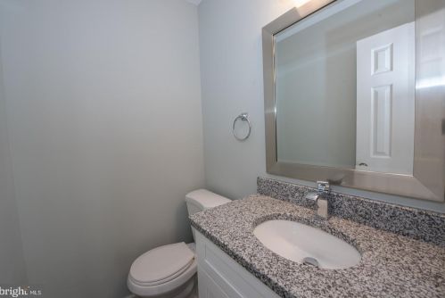 50 Woodside Rd, Ardmore PA 19003-1437 exterior