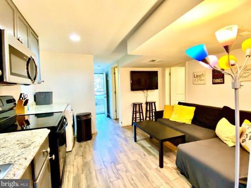 308 Quackenbos St, Washington DC  20011-1654 exterior