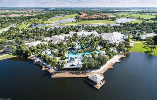 2726 Aviamar Cir, Naples FL 34114-9565 exterior