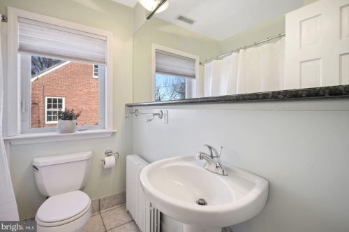 612 Pershing Dr, Silver Spring MD 20910-4341 exterior