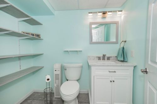 6066 Southcrest Way, Saint Louis MO 63129-2380 exterior