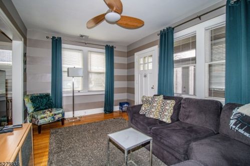 32 Park Ave, Avenel NJ 07001-1448 exterior