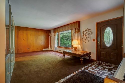 14 Aspen Ledges Rd, Ridgefield, CT 06877-1826