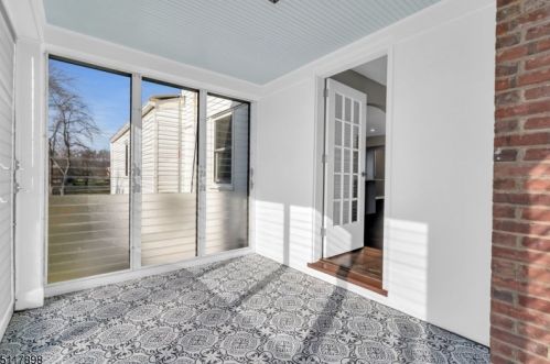 25 Morgan Ln, Bridgewater NJ 08807-3007 exterior