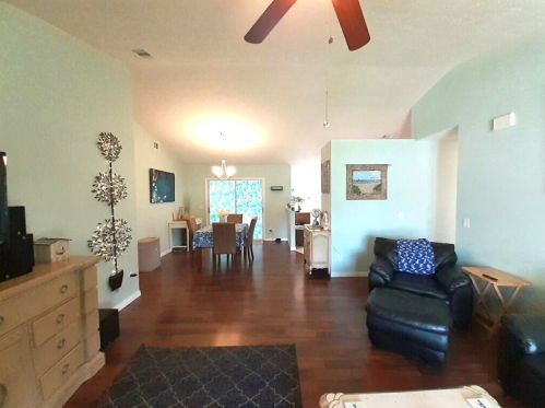 1971 Leafy Rd, Fort Pierce, FL 34953-1328