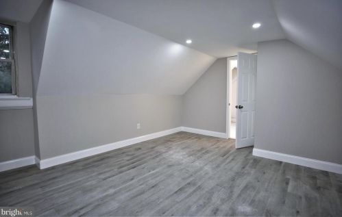 424 Pitman Ave, Trenton NJ  08610-3806 exterior