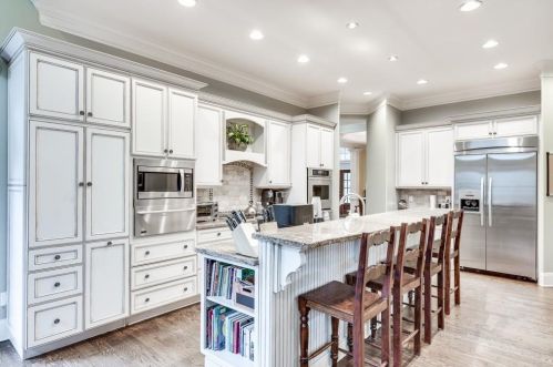 2337 Greenglade Rd, Atlanta GA 30345-3828 exterior