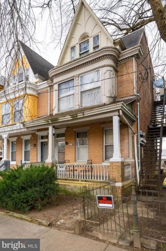 618 King St, Lancaster PA 17602-3237 exterior