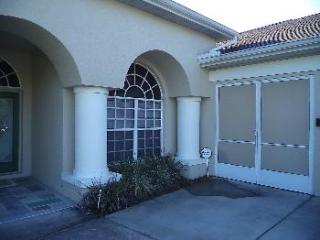 18906 Bascomb Ln, Port Richey FL  34667-8475 exterior