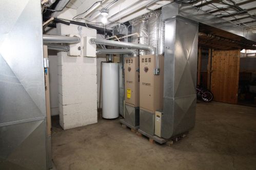 8616 Congress St, Milwaukee WI 53225-5162 exterior