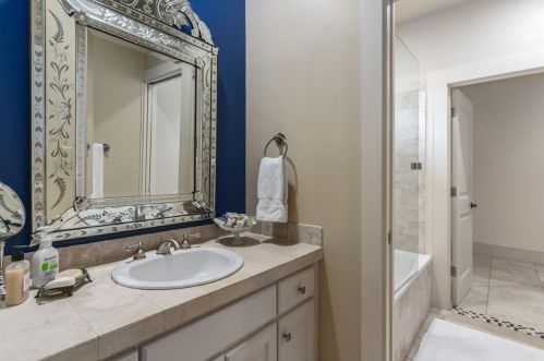 103 Costa Bella Cv, Austin TX exterior