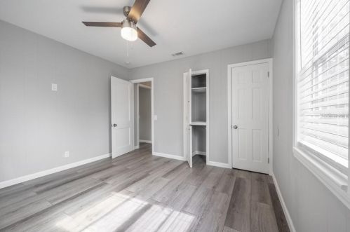 1806 Comanche Ave, Tampa FL  33610-8224 exterior