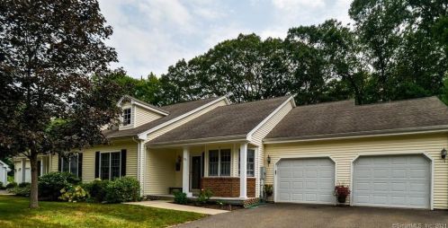 125 Kings Way, Windsor CT 06095-3570 exterior