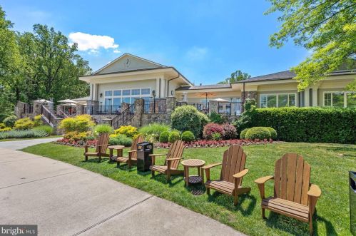 10028 Avenel Farm Dr, Rockville MD  20854-5412 exterior