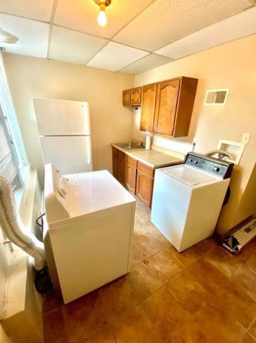 3232 Dawson St, Pittsburgh PA 15213-4523 exterior