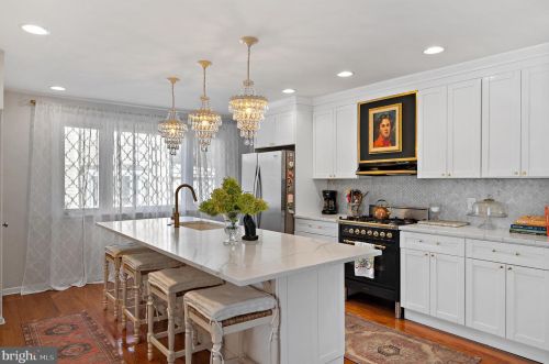 10 Crestmont Ter, Camden NJ 08108-1326 exterior