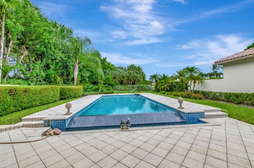 56 Is Dr, Boynton Beach FL 33435-3338 exterior