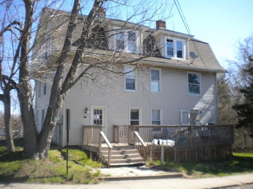 158 Chapel St, Milford, CT 06460-8081