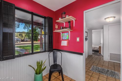 1721 Devonshire Ave, Phoenix AZ 85033-3241 exterior