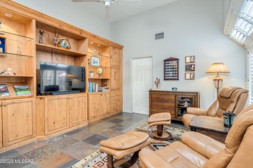 7141 Grey Fox Ln, Tucson AZ  85750-1376 exterior