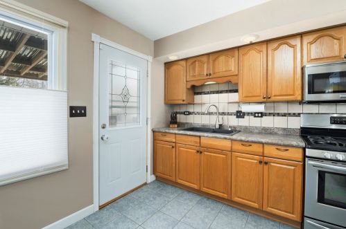 1318 Brentwood Pl, Joliet IL 60435-3304 exterior