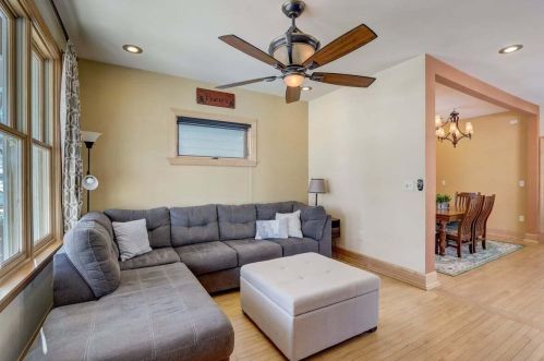 2119 Mound St, Milwaukee WI  53207-1331 exterior