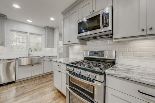 2470 Landeau Cir, Tucker GA  30084-3230 exterior