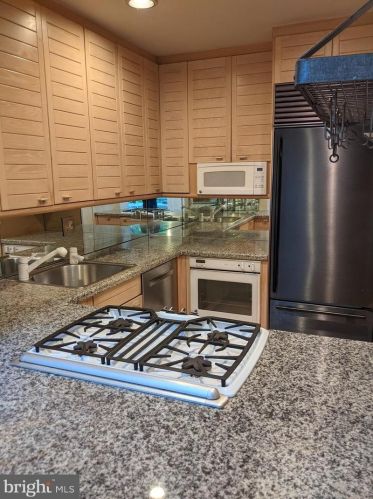 4855 Reservoir Rd, Washington DC  20007-1543 exterior