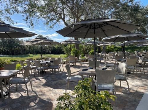 3915 Jasmine Lake Cir, Naples FL 34119-7956 exterior