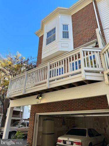 603 7th St, Washington DC  20002-5209 exterior